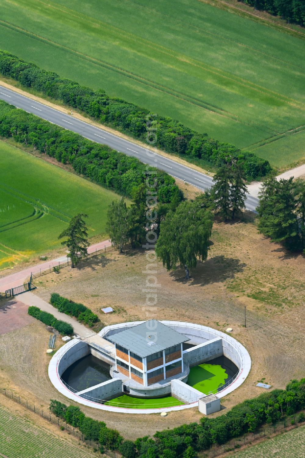 Aerial image Didderse - Sewage works Basin and purification steps for waste water treatment on a field in Didderse in the state Lower Saxony, Germany