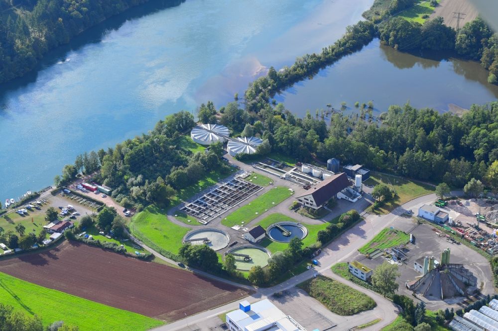 Wehr from the bird's eye view: Sewage works basin and purification steps for waste water treatment in the district Brennet in Wehr in the state Baden-Wuerttemberg, Germany