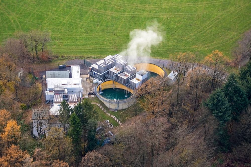 Aerial photograph Meinerzhagen - Sewage works Basin and purification steps for waste water treatment of the OTTO FUCHS Kommanditgesellschaft at Schwarzenberg in Meinerzhagen in the state North Rhine-Westphalia, Germany
