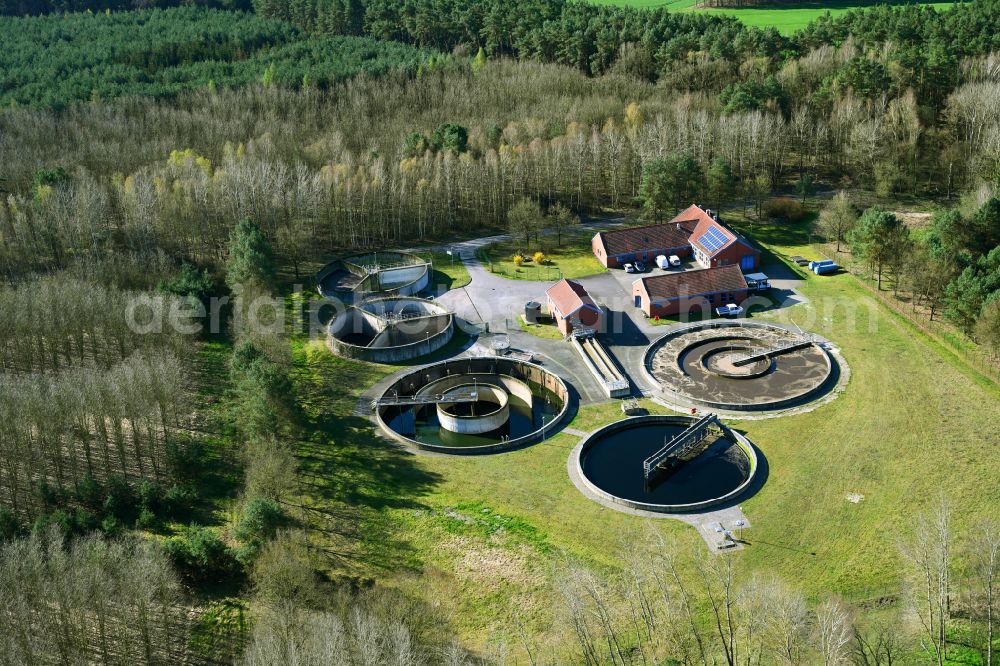 Aerial photograph Neu Kaliß - Sewage works Basin and purification steps for waste water treatment on street An der Elde in Neu Kaliss in the state Mecklenburg - Western Pomerania, Germany