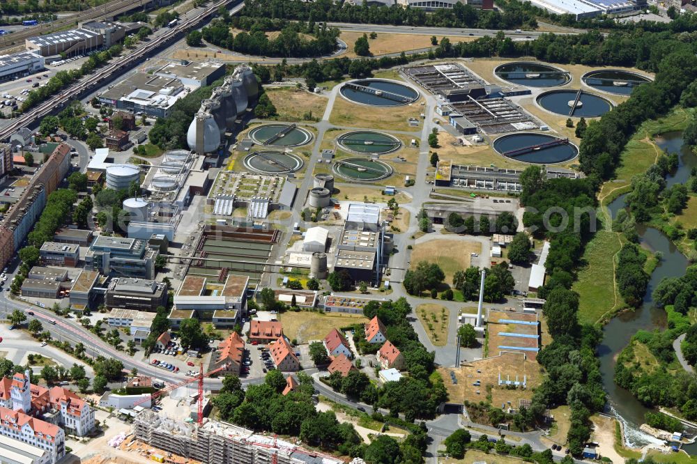 Aerial photograph Nürnberg - Sewage works Basin and purification steps for waste water treatment on street Adolf-Braun-Strasse in the district Muggenhof in Nuremberg in the state Bavaria, Germany