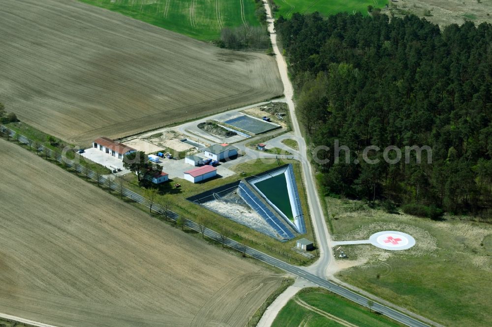 Aerial image Templin - Sewage works Basin and purification steps for waste water treatment in the district Hindenburg in Templin in the state Brandenburg, Germany