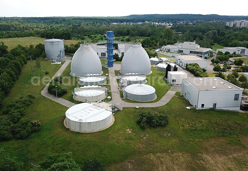 Aerial image Halle (Saale) - Sewage works Basin and purification steps for waste water treatment in the district Lettin in Halle (Saale) in the state Saxony-Anhalt, Germany