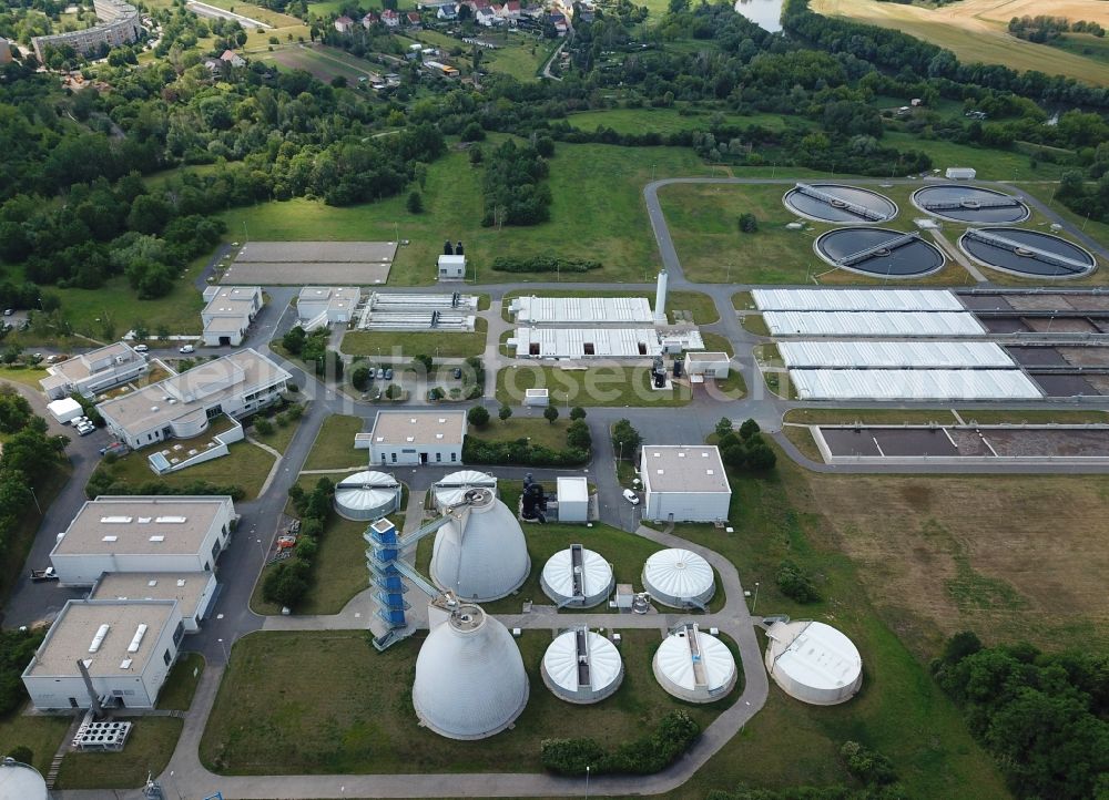 Aerial photograph Halle (Saale) - Sewage works Basin and purification steps for waste water treatment in the district Lettin in Halle (Saale) in the state Saxony-Anhalt, Germany