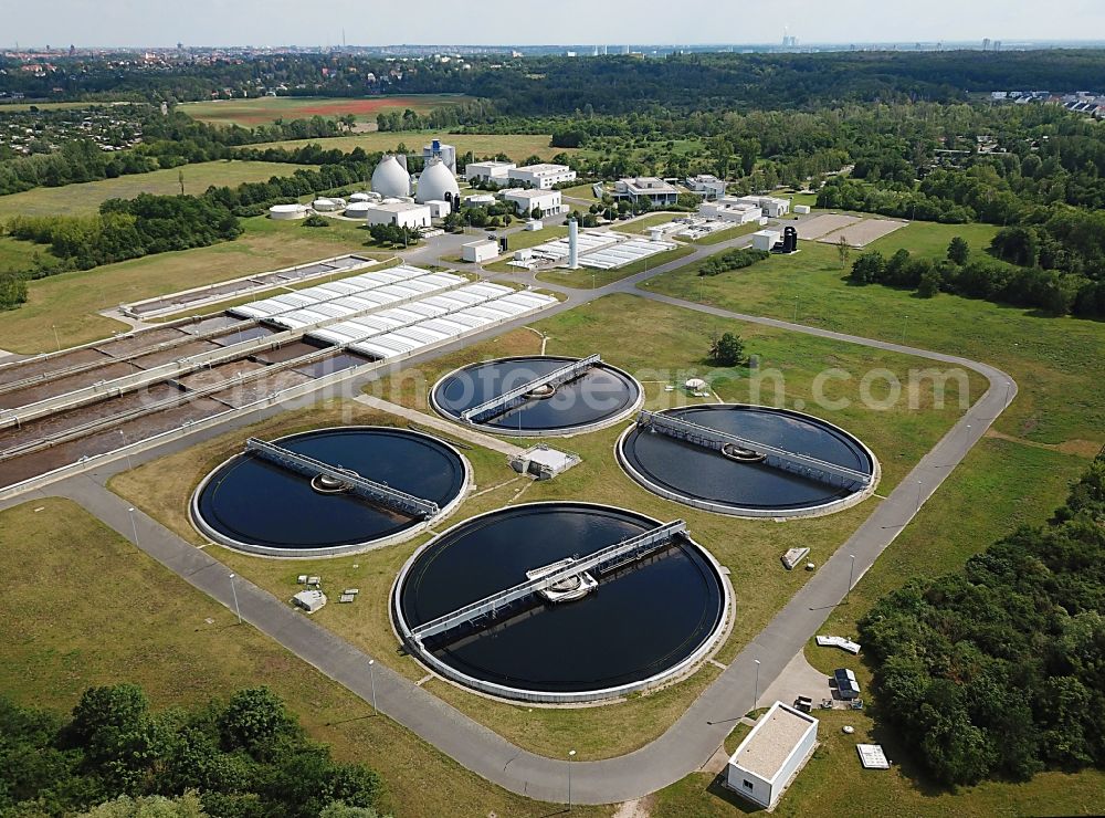 Aerial image Halle (Saale) - Sewage works Basin and purification steps for waste water treatment in the district Lettin in Halle (Saale) in the state Saxony-Anhalt, Germany