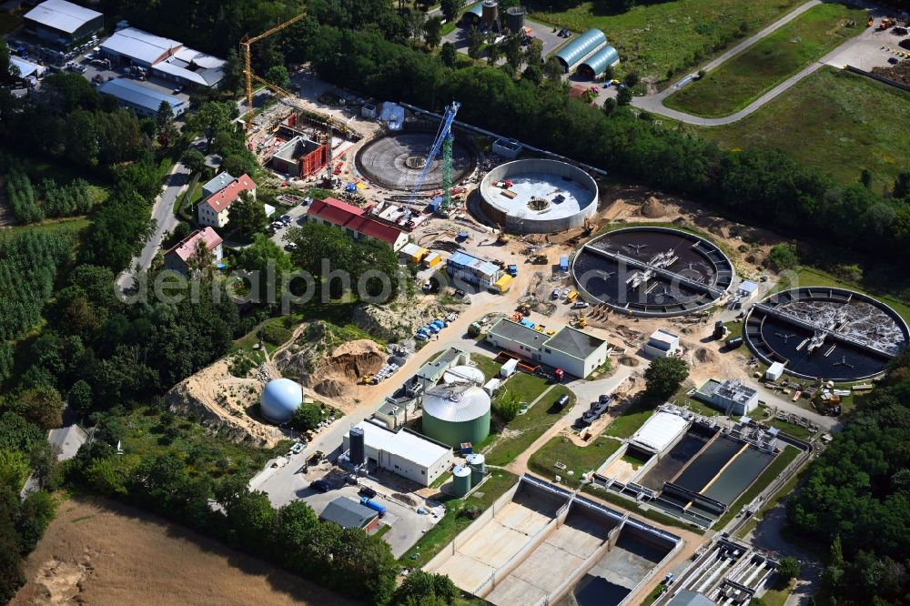Potsdam from the bird's eye view: Sewage works Basin and purification steps for waste water treatment on the Lerchensteig in the district Bornim in Potsdam in the state Brandenburg, Germany