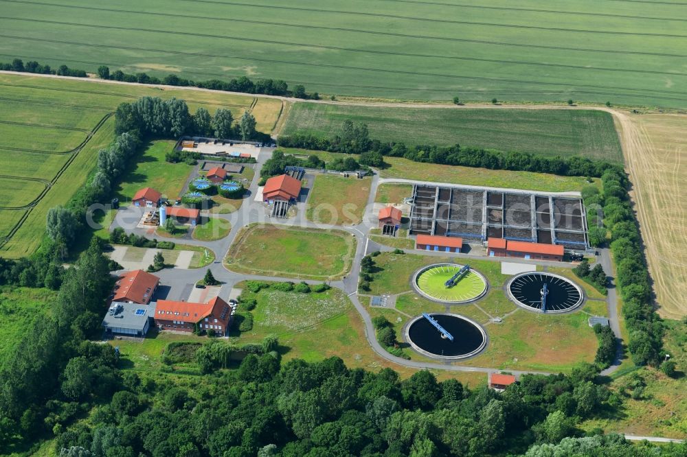 Aerial photograph Silstedt - Sewage works Basin and purification steps for waste water treatment in Silstedt in the state Saxony-Anhalt, Germany
