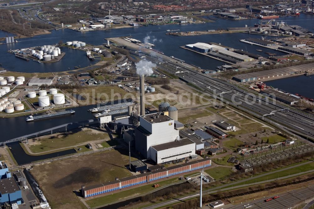 Amsterdam from the bird's eye view: Coal power plants of the Hemweg 8 in the district Westpoort in Amsterdam in Noord-Holland, Netherlands