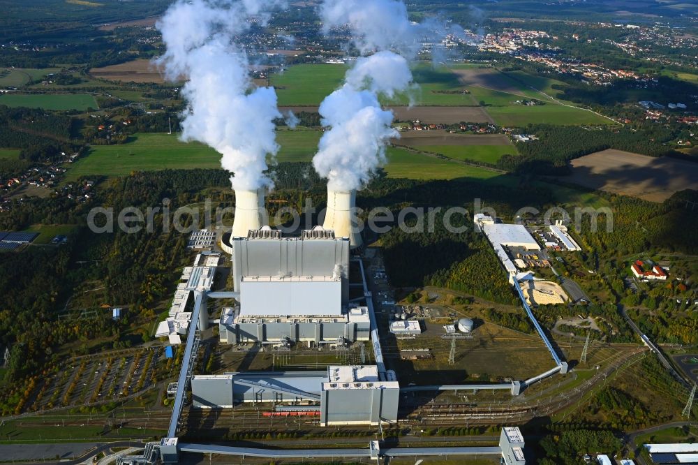 Spremberg from above - Coal power plants of der LEAG Lausitz Energiekraftwerke the district Schwarze Pumpe in Spremberg in the state Brandenburg, Germany