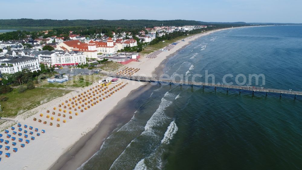 Aerial photograph Binz - Running surfaces and construction of the pier over the water surface . in Binz in the state Mecklenburg - Western Pomerania, Germany