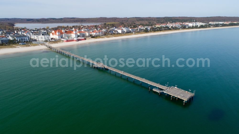 Binz from the bird's eye view: Running surfaces and construction of the pier over the water surface . in Binz in the state Mecklenburg - Western Pomerania, Germany
