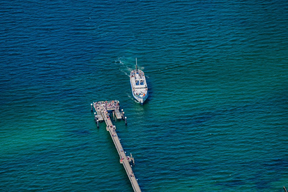 Aerial image Ostseebad Kühlungsborn - Running surfaces and construction of the pier over the water surface . in Kuehlungsborn in the state Mecklenburg - Western Pomerania, Germany