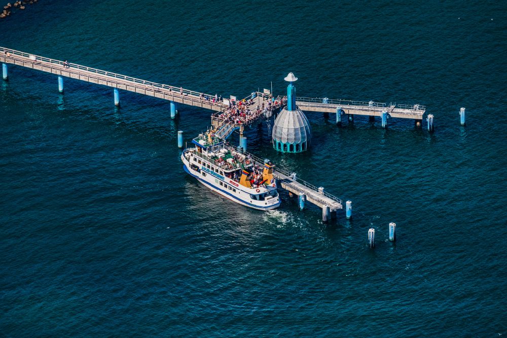 Aerial image Ostseebad Sellin - Running surfaces and construction of the pier over the water surface . in Ostseebad Sellin on the island of Ruegen in the state Mecklenburg - Western Pomerania, Germany