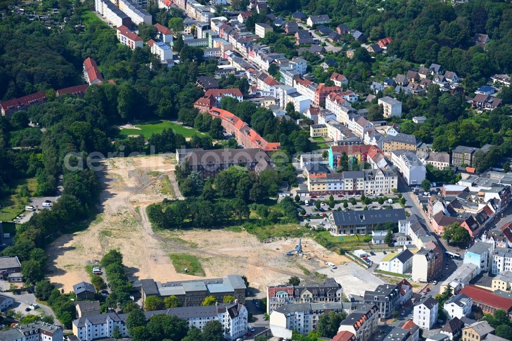 Aerial image Flensburg - Construction site for the renovation and reconstruction of the building complex of the former military barracks on Junkerhohlweg in the district Westliche Hoehe in Flensburg in the state Schleswig-Holstein, Germany