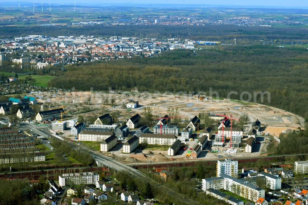Hanau from the bird's eye view: Construction site for the renovation and reconstruction of the building complex of the former military barracks PIONEER QUARTIER in the district Wolfgang in Hanau in the state Hesse, Germany