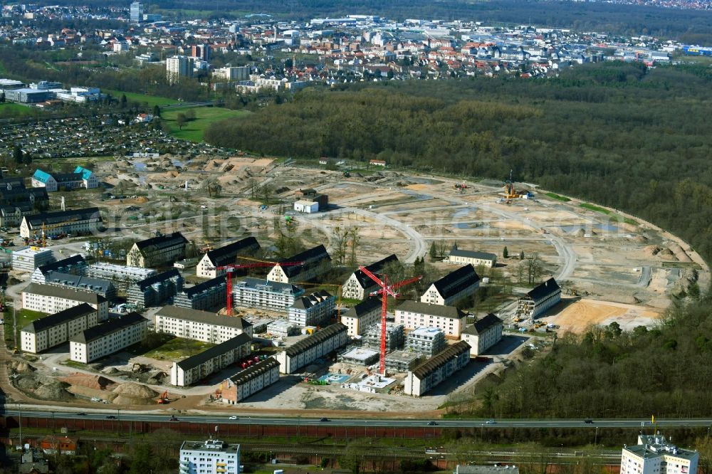 Hanau from the bird's eye view: Construction site for the renovation and reconstruction of the building complex of the former military barracks PIONEER QUARTIER in the district Wolfgang in Hanau in the state Hesse, Germany
