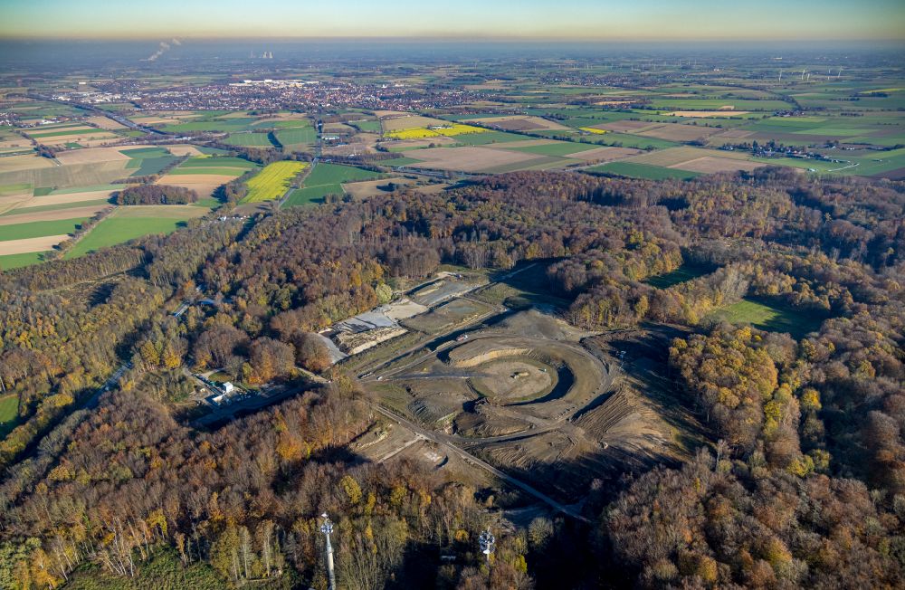 Werl from above - Conversion surfaces on the renatured site of the former military training area in Werl at Ruhrgebiet in the state North Rhine-Westphalia, Germany