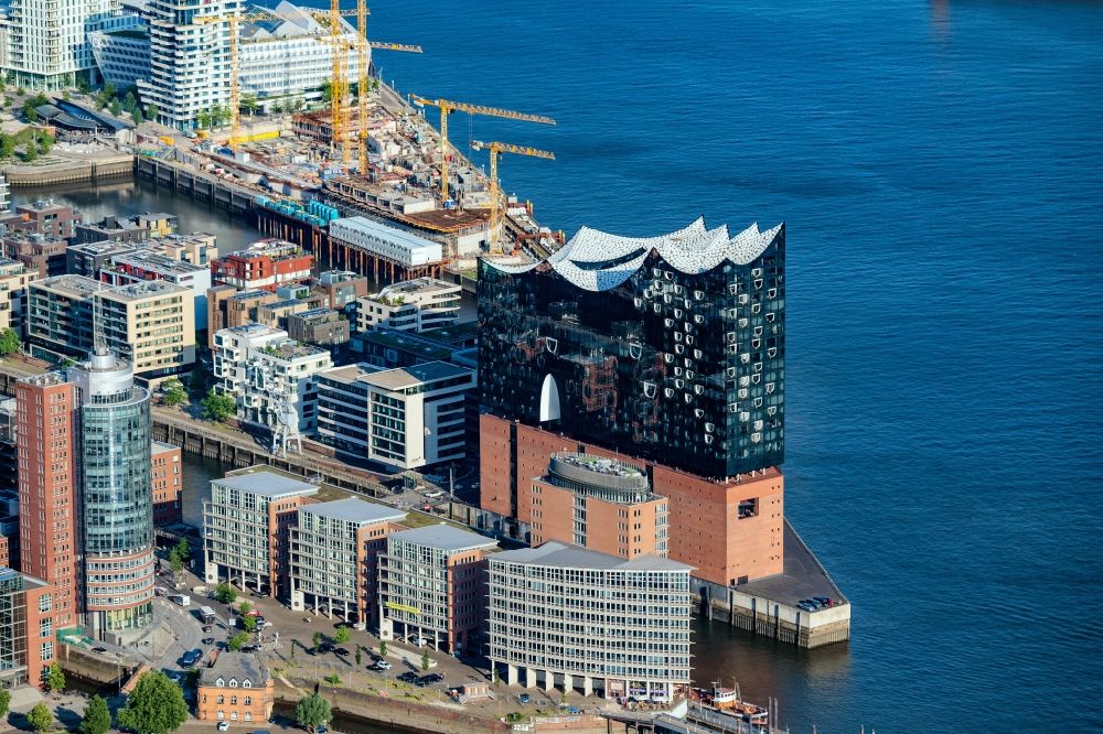 Aerial photograph Hamburg - The Elbe Philharmonic Hall on the river bank of the Elbe in Hamburg