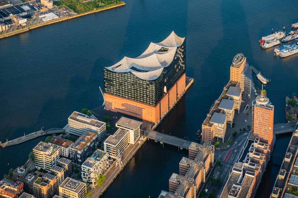 Aerial image Hamburg - The Elbe Philharmonic Hall on the river bank of the Elbe in Hamburg