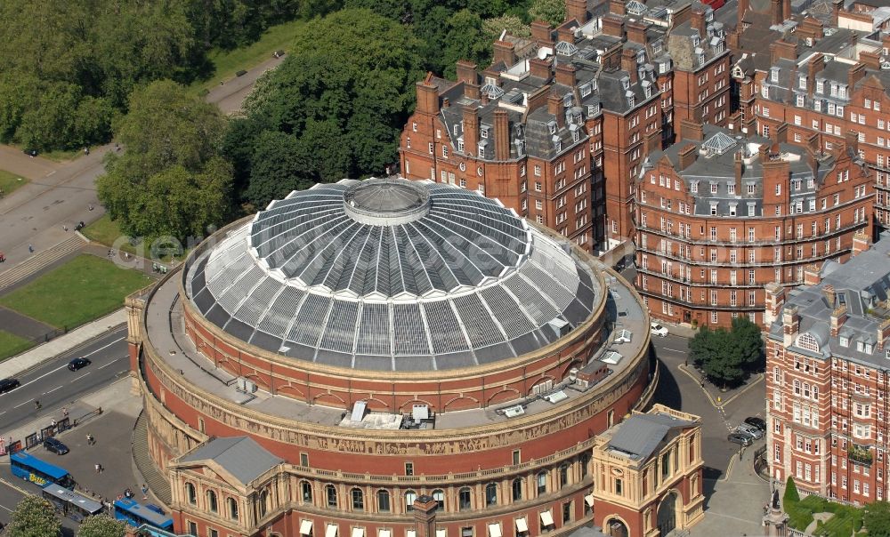 Aerial image London - The Concert Hall / Banquet Hall Royal Albert Hall of Arts and Sciences in London. The 29 Opened in March 1871 building is located in Kensington in central London and is the usable part of the national memorial in honor of Prince Albert of Saxe-Coburg and Gotha, the husband of Queen Victoria. In the Albert Hall hosts various types of large events