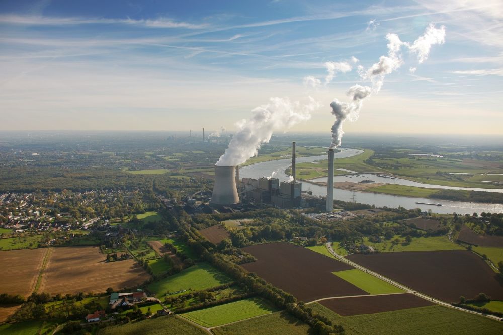 Voerde from the bird's eye view: View of the power station Voerde in the state of North Rhine-Westphalia