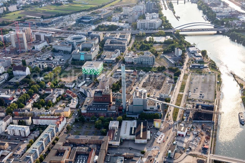 Aerial photograph Offenbach am Main - Power plants and exhaust towers of thermal power station Alte Schlosserei (Eventlocation on Betriebsgelaende of EVO AG) in Offenbach am Main in the state Hesse, Germany