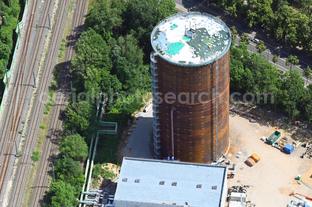 Aerial photograph Leipzig - Power plants and exhaust gas towers of the Heizkraftwerk Leipzig Sued in the district Loessnig in Leipzig in the state Saxony, Germany