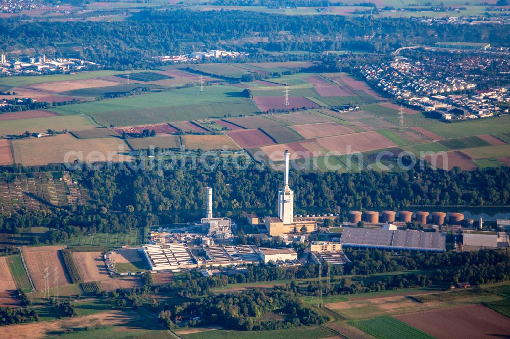 Marbach am Neckar from above - Power plants and exhaust towers of thermal power station of EnBW Energie in Marbach am Neckar in the state Baden-Wuerttemberg, Germany