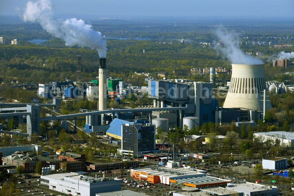Aerial image Berlin - Power plants and exhaust gas towers of the thermal power plant - Kraftwerk Reuter West Grosser Spreering in Berlin, Germany