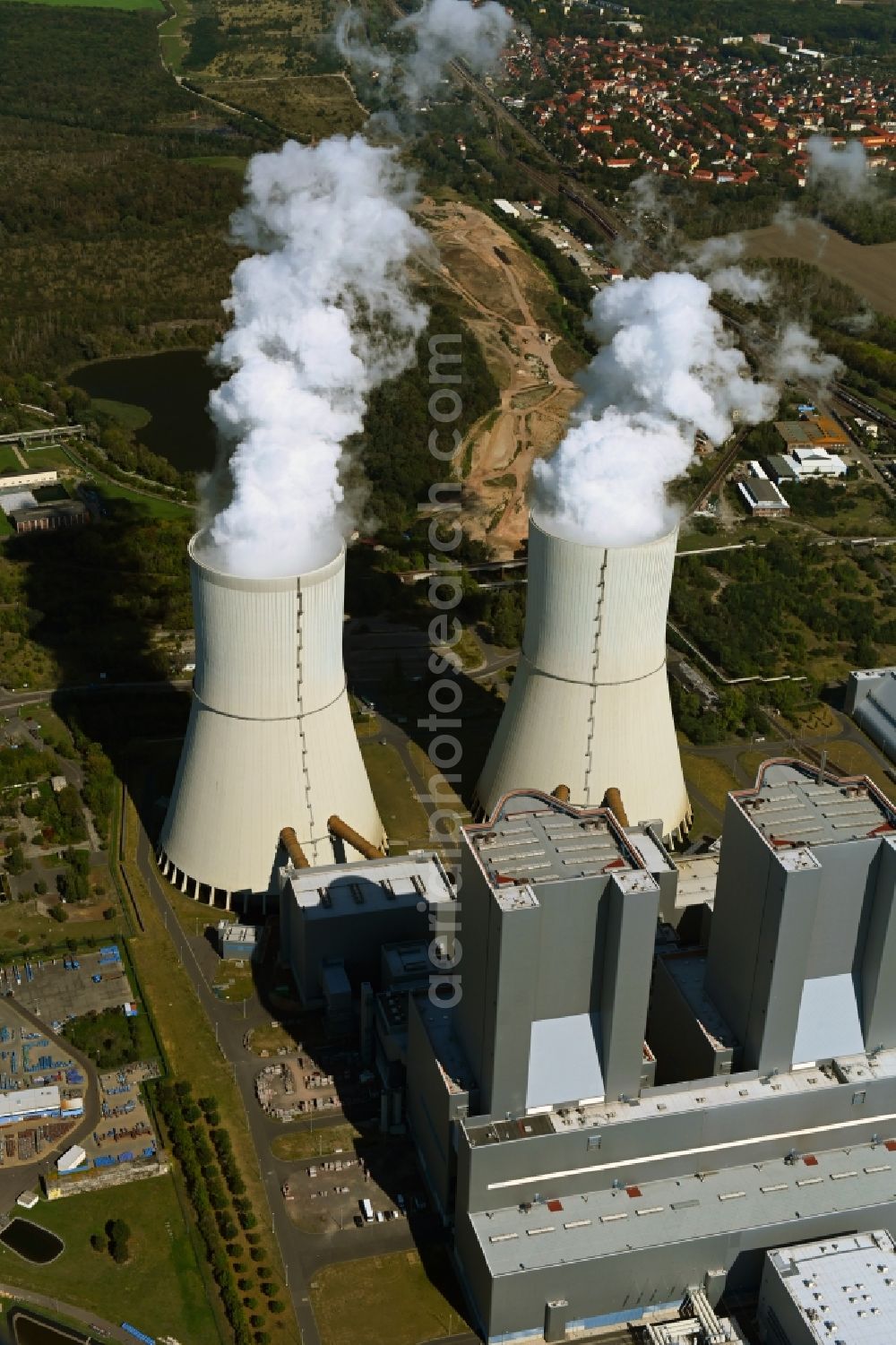 Lippendorf from above - Power plants and exhaust towers of thermal power station of LEAG Lausitz Energie Kraftwerke AG in Lippendorf in the state Saxony, Germany