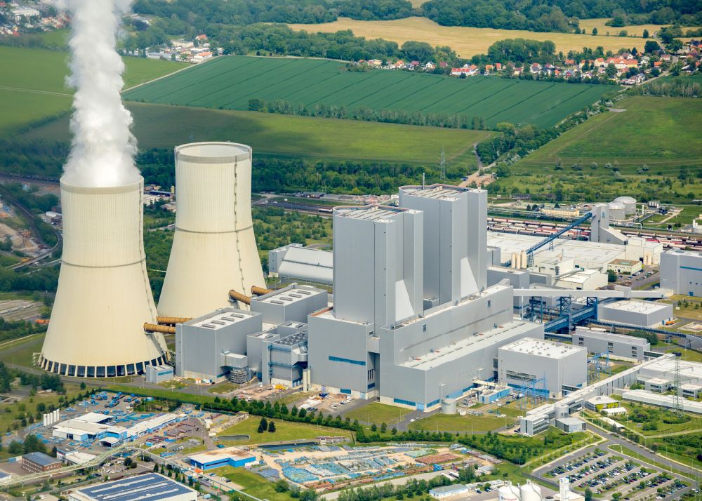 Aerial image Lippendorf - Power plants and exhaust towers of thermal power station of LEAG Lausitz Energie Kraftwerke AG in Lippendorf in the state Saxony, Germany