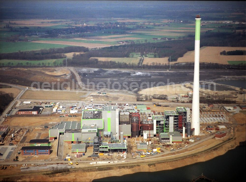 Kamp-Lintfort from the bird's eye view: Power plants and exhaust towers of Waste incineration plant station Abfallentsorgungszentrum Asdonkshof Graftstrasse in Kamp-Lintfort in the state North Rhine-Westphalia, Germany