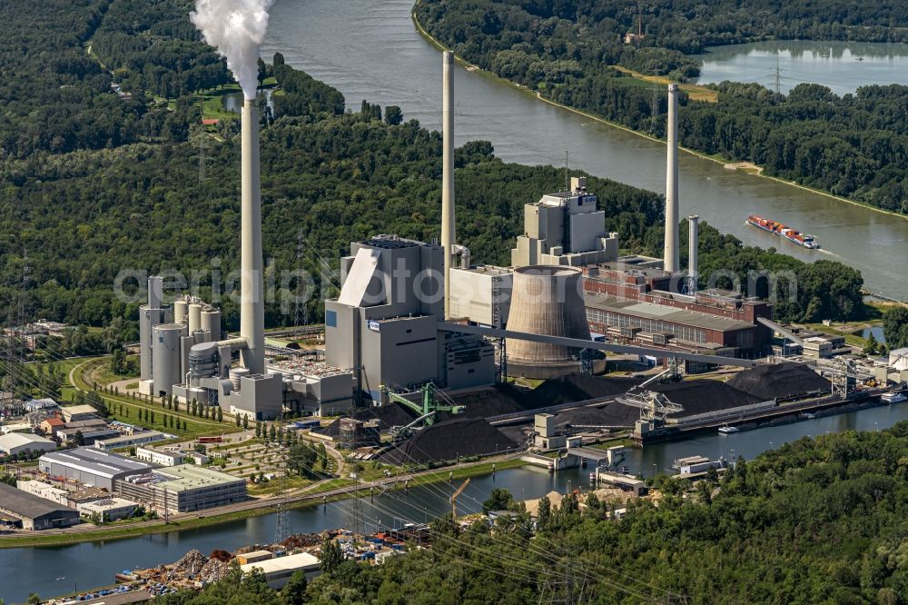 Karlsruhe from above - Power plants and exhaust towers of coal thermal power station EnBW Energie Baden-Wuerttemberg AG, Rheinhafen-Dampfkraftwerk Karlsruhe in Karlsruhe in the state Baden-Wuerttemberg, Germany