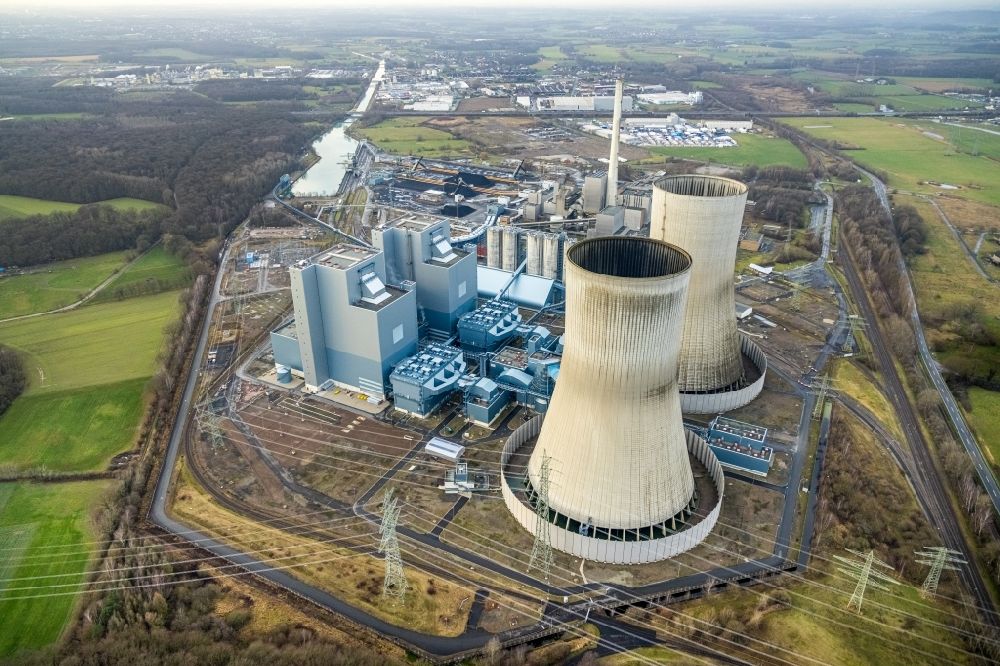 Aerial image Hamm - Power plants and exhaust towers of coal thermal power station of RWE Power in the Schmehausen part of Hamm in the state of North Rhine-Westphalia