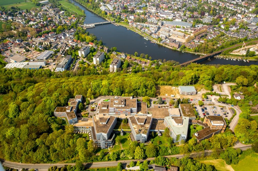 Aerial image Essen - Hospital grounds of the Clinic MediClin Fachklinik Rhein/Ruhr Auf of Roetsch in the district Werden in Essen in the state North Rhine-Westphalia, Germany