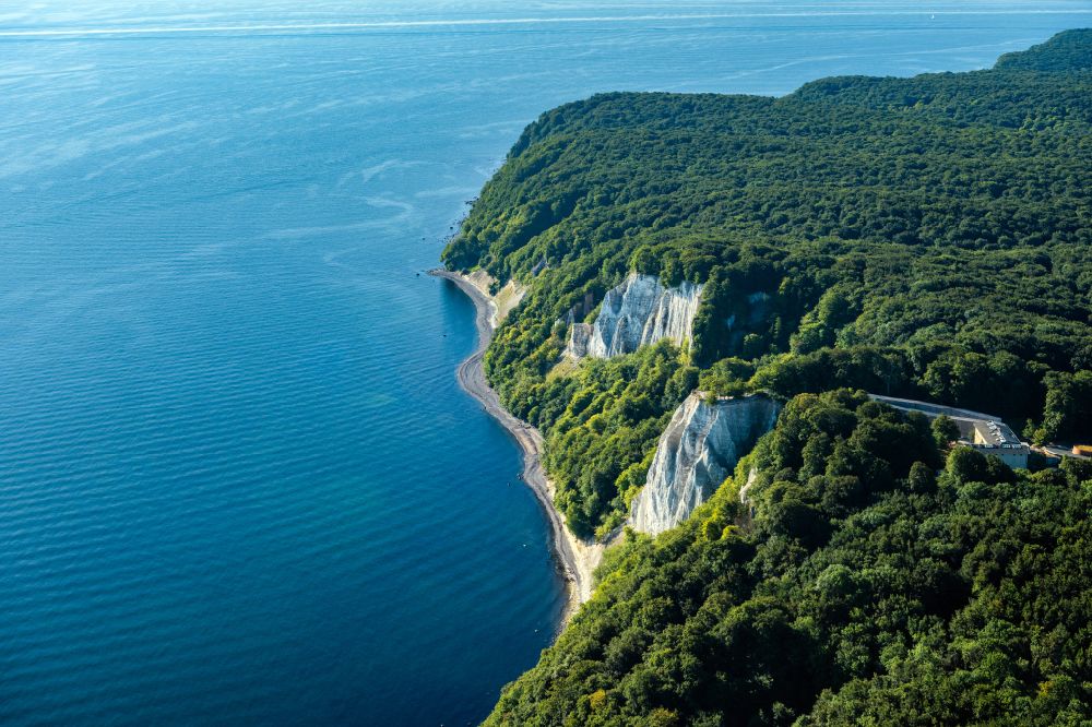 Aerial image Stubbenkammer - Wooded chalk cliffs and cliff landscape in the Jasmund National Park on the cliffs on the Baltic Sea in Stubbenkammer on the island of Ruegen in the state Mecklenburg-West Pomerania, Germany