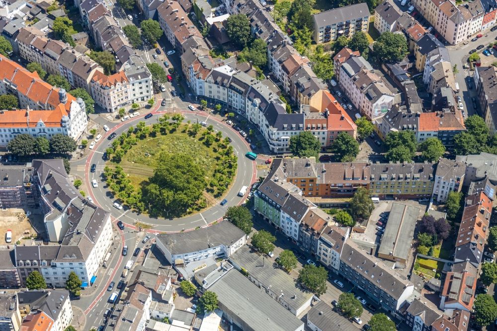 Dortmund from the bird's eye view: Traffic management of the roundabout road Borsigstrasse - Wambeler Strasse in the district Borsigplatz in Dortmund in the state North Rhine-Westphalia, Germany
