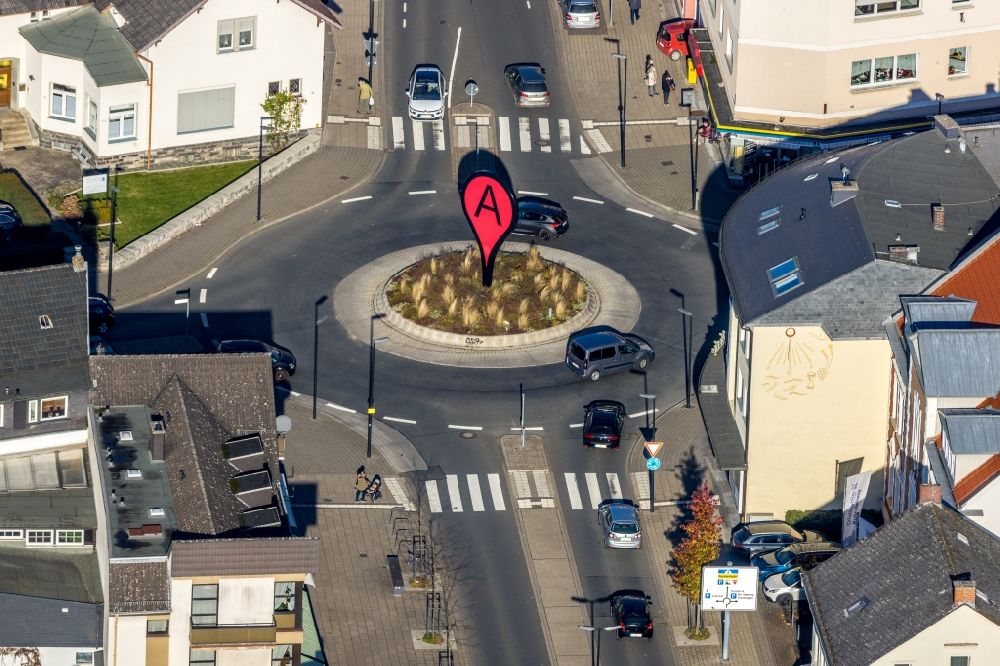 Arnsberg from the bird's eye view: Traffic management of the roundabout road of Clemens-August-Strasse and of Rumbecker Strasse in the district Wennigloh in Arnsberg in the state North Rhine-Westphalia, Germany