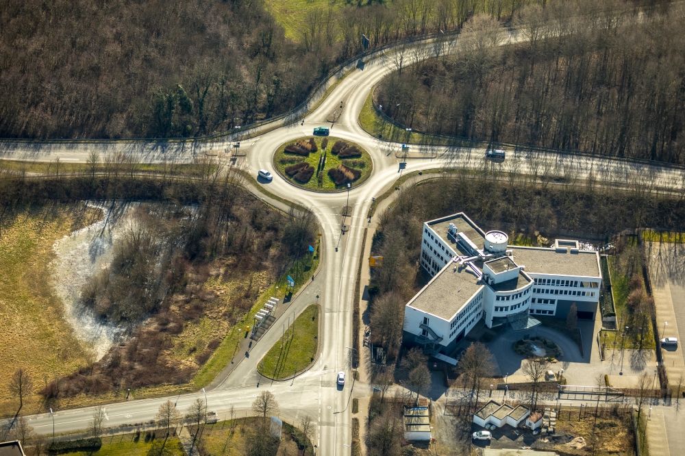Aerial image Bönen - Traffic management of the roundabout road of Edisonstrasse - Rhynerner Strasse - Hagenweg in Boenen in the state North Rhine-Westphalia, Germany