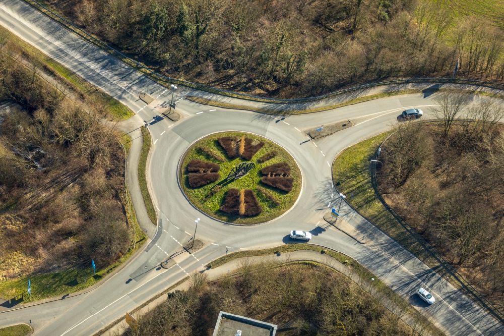 Bönen from above - Traffic management of the roundabout road of Edisonstrasse - Rhynerner Strasse - Hagenweg in Boenen in the state North Rhine-Westphalia, Germany