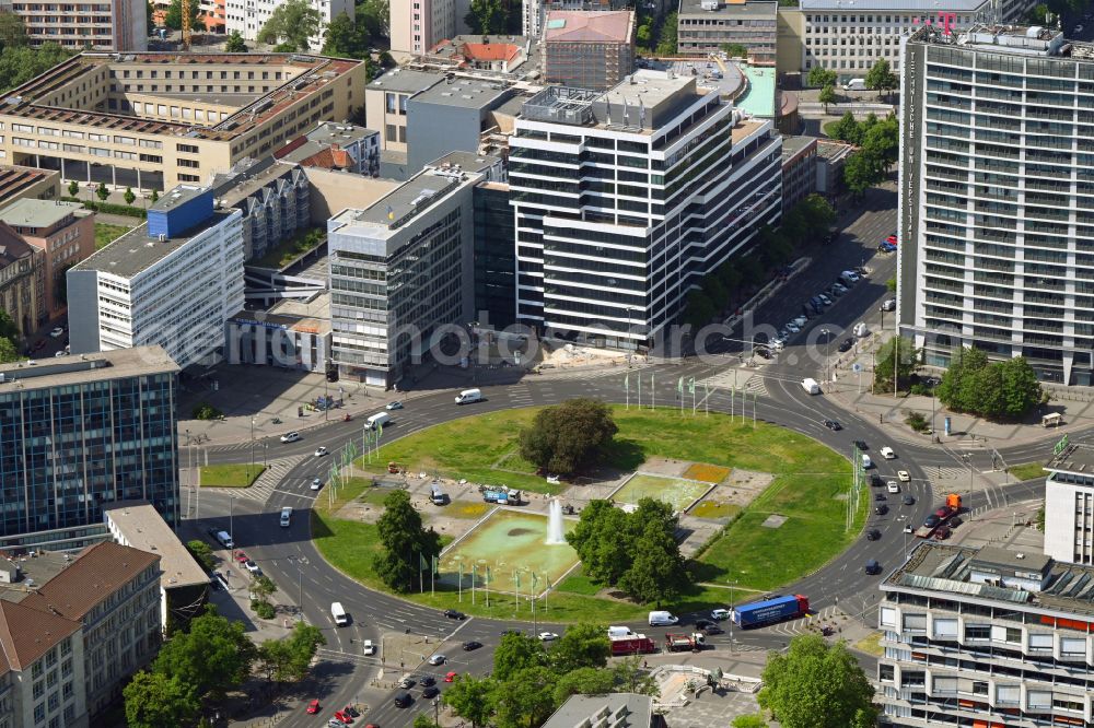 Aerial image Berlin - Traffic management of the roundabout road Ernst-Reuter-Platz in the district Charlottenburg in Berlin, Germany