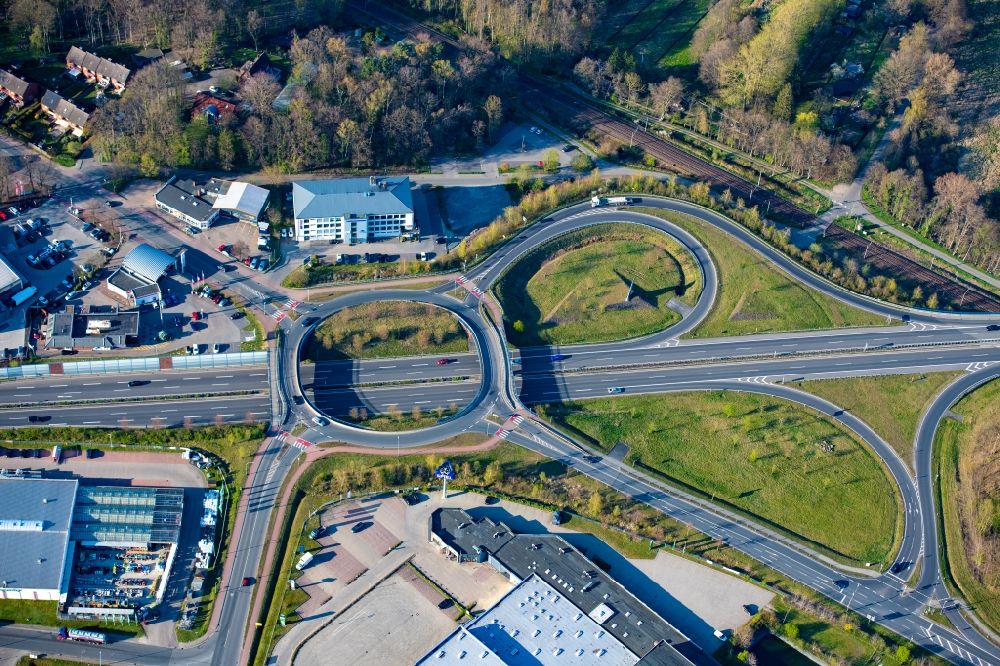 Aerial image Stade - Traffic management of the roundabout road A26 / B73 Kaisereichen in the district Ottenbeck in Stade in the state Lower Saxony, Germany