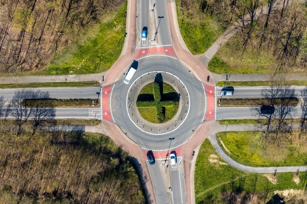 Aerial image Wesel - Traffic management of the roundabout road Nordstrasse - Gruenstrasse in Wesel in the state North Rhine-Westphalia, Germany