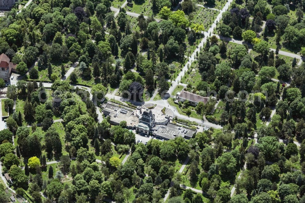 Aerial image Stuttgart - Crematory and funeral hall for burial in the grounds of the cemetery Pragfriedhof in Stuttgart in the state Baden-Wuerttemberg, Germany