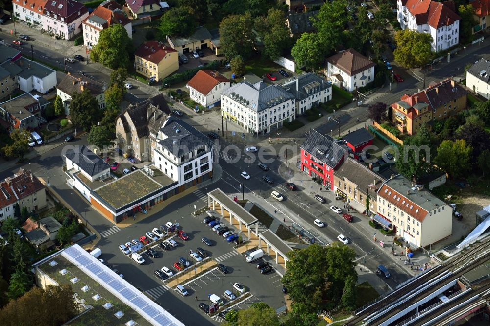Aerial photograph Berlin - Crossroad Hoenower Strasse - Treskowstrasse in the district Mahlsdorf in Berlin, Germany