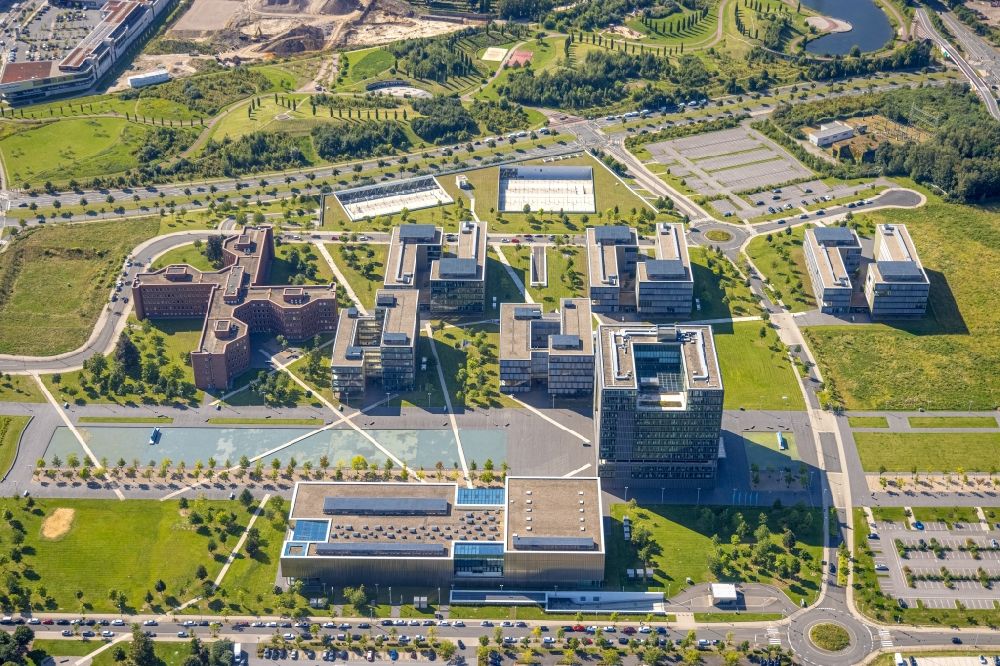 Essen from the bird's eye view: Company premises of and headquarters of thyssenkrupp AG in Essen in the federal state of North Rhine-Westphalia, Germany