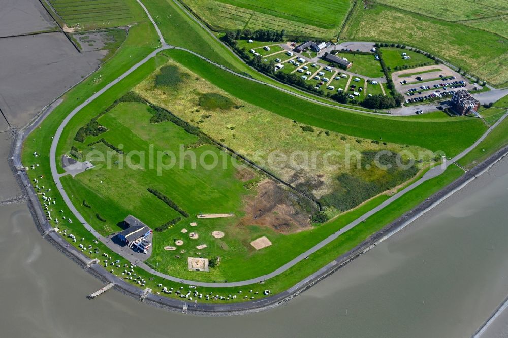 Husum from above - Coastline with dike protection strips on the Wadden Sea of ??the North Sea in Husum in the state Schleswig-Holstein, Germany