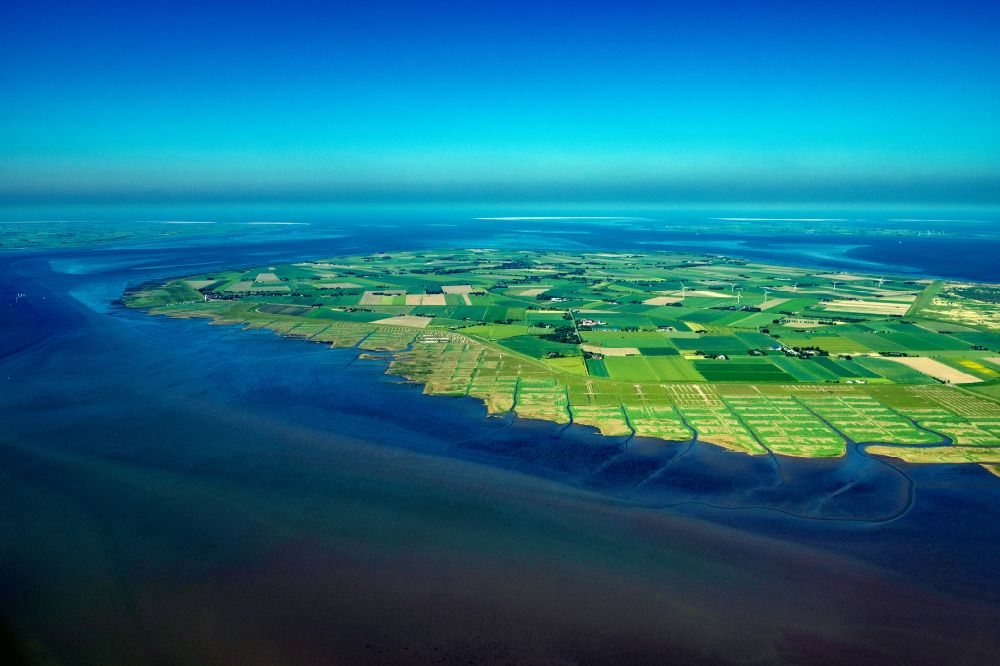 Aerial photograph Nordstrand - Coastal landscape with dike protection strips in Suederhafen on the island of Nordstrand in the state Schleswig-Holstein, Germany