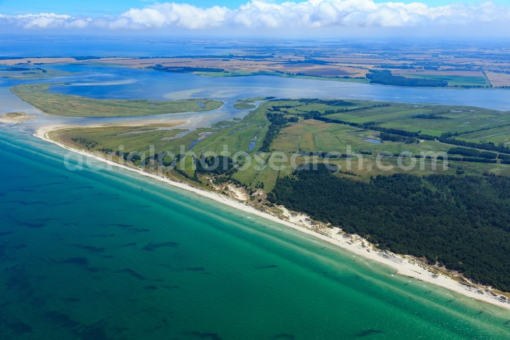 Aerial image Zingst - Coastline on the sandy beach Hohe Duehne of Baltic Sea in Zingst in the state Mecklenburg - Western Pomerania, Germany