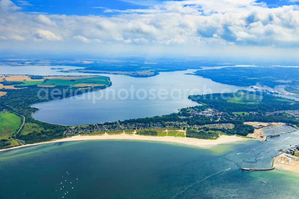 Priwall from the bird's eye view: Coastline on the sandy beach of of Baltic Sea in Priwall in the state Schleswig-Holstein, Germany
